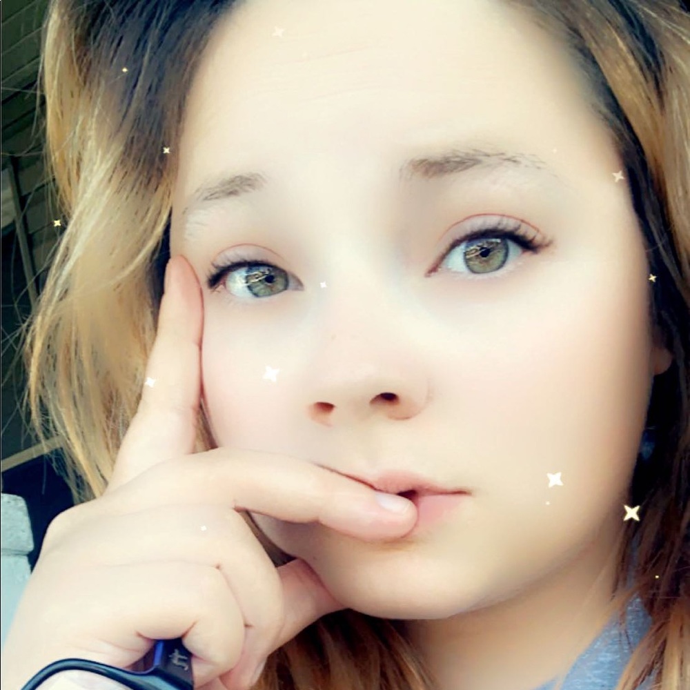 Meet your Posher, Marissa